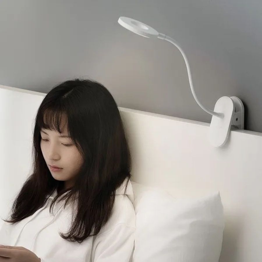 Yeelight J1 5W LED Clip-On Lamp