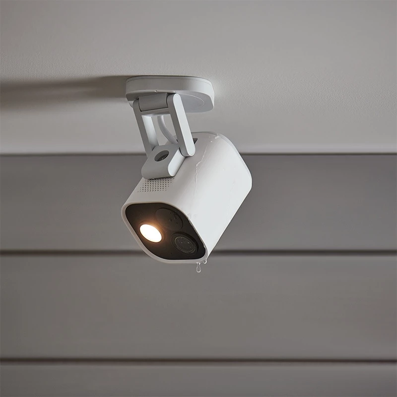 White G5 Pro Camera mounted to a gray ceiling